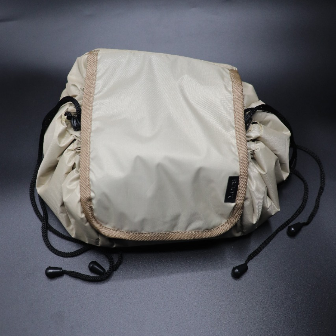 Magic Cosmetics Travel Pouch